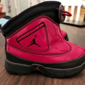 Air Jordan rainboots toddler size 9c